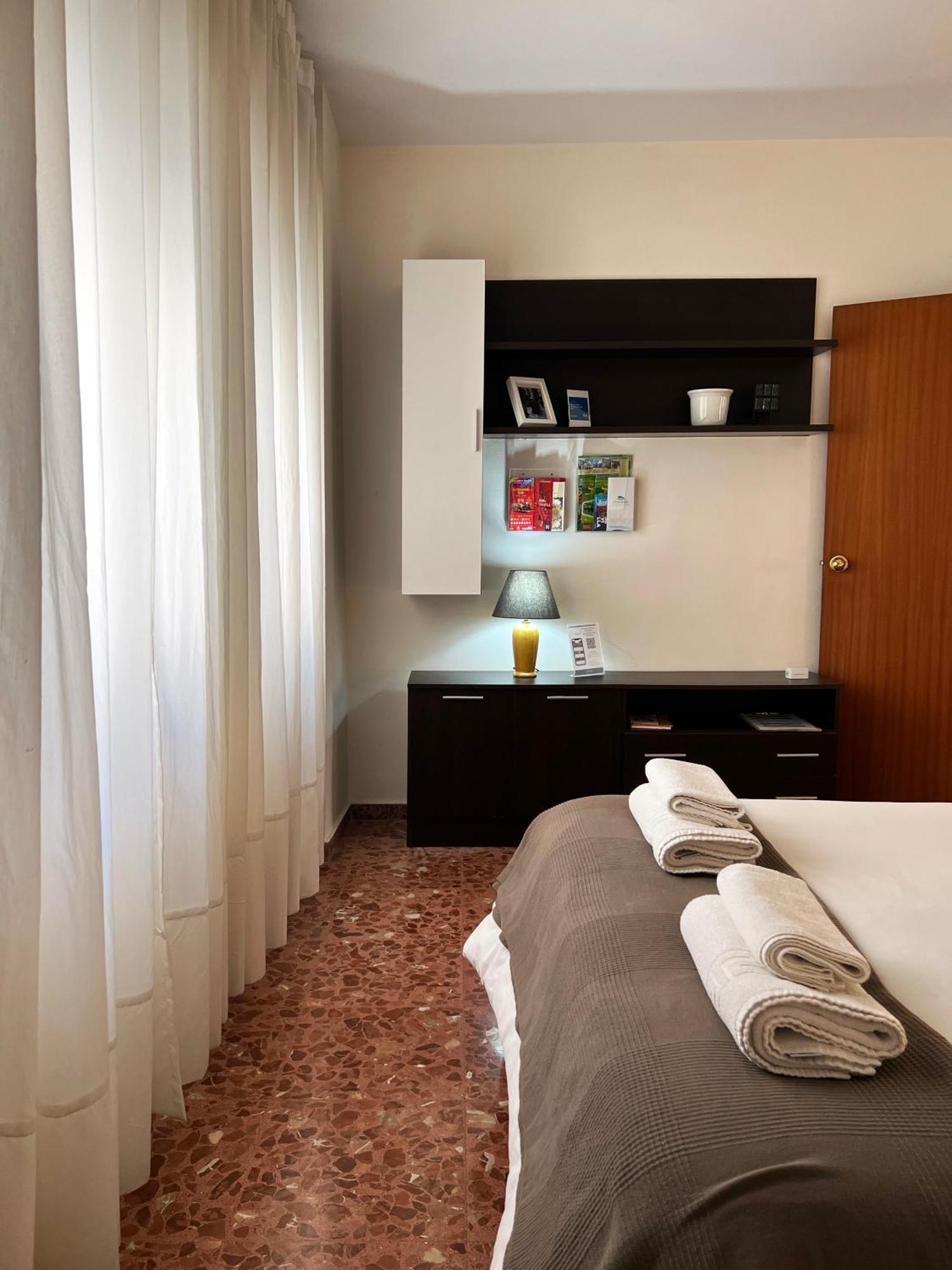 ALOJA SEVILLA - Apartamento Calle Pozo Exterior foto
